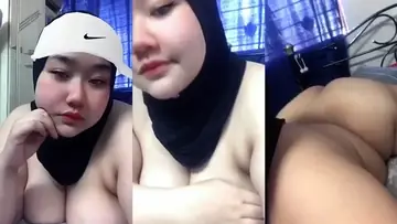 ABG Jilboobs FYP TikTok Viral Panas Gila Sange Hot Backdrop