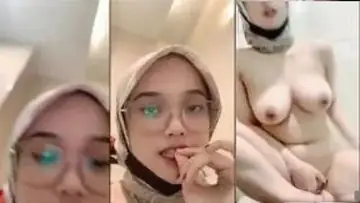 Baby Ica Jilbab Toge Agresif Brutal Indonesia WOT poster