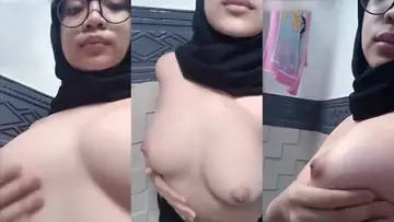Cewek perawan pamer tubuh nakal banget poster