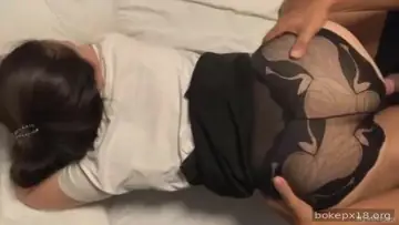 Ngentot cewek bookingan pantat gede nakal suka main kasar poster